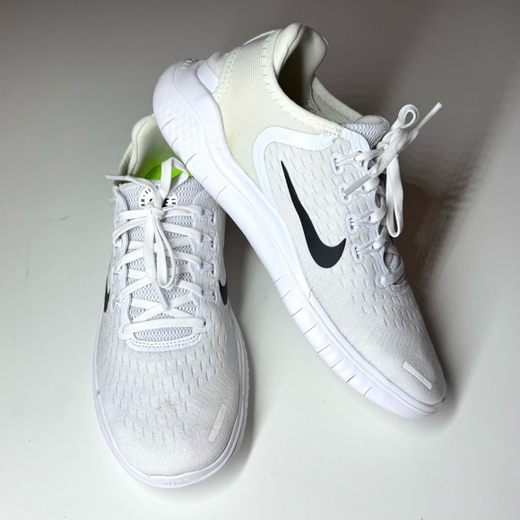 Nike Women’s Free RN 2018 Triple White Athletic Running Shoes Sneakers  Size-9.5 - Picture 7 of 8